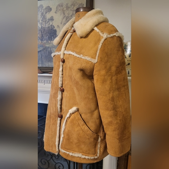 Vintage Women's Chestnut Suede and Cream Shearling Coat Size 16 - Picture 2 of 16